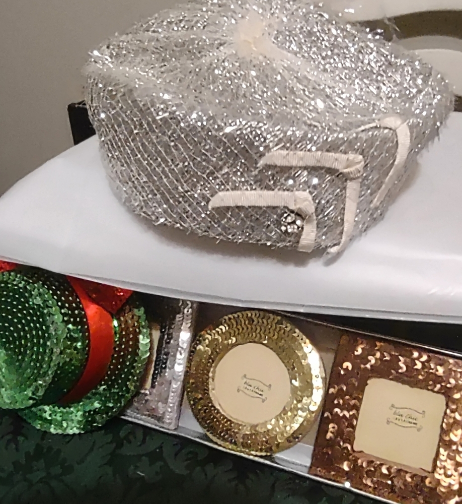 Lot of 3: Silver Sparkly Vintage Hat, Green Sequins Hair Clip, Photo Frames Set - Picture 1 of 15